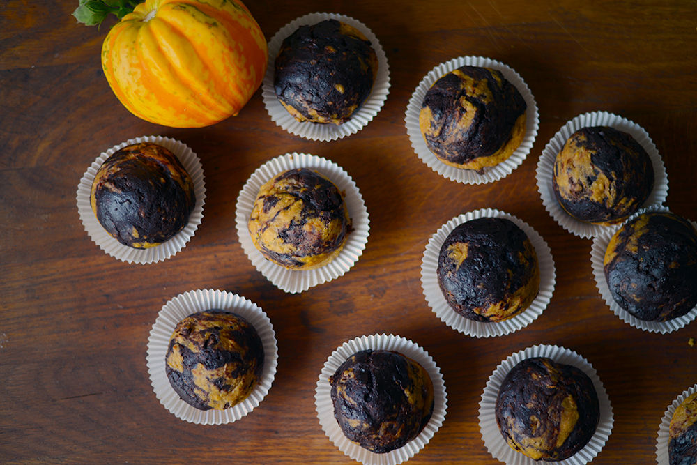 Schokoladen-Kürbis Marmor-Muffins