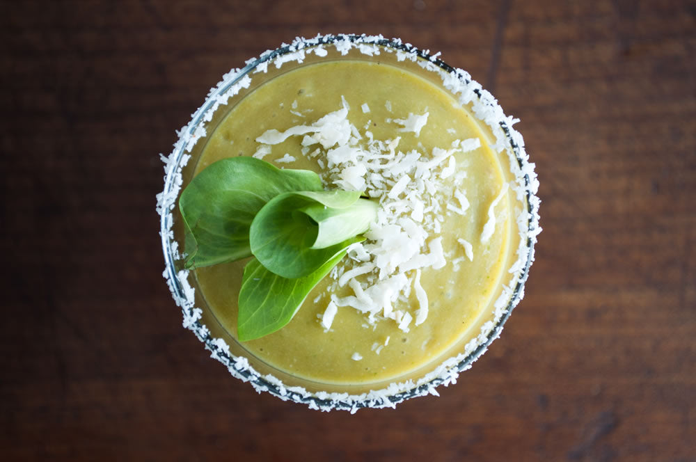 Grüner Bananen-Mango Smoothie