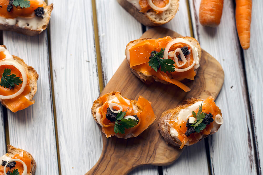 Karotten "Lachs"-Brötchen